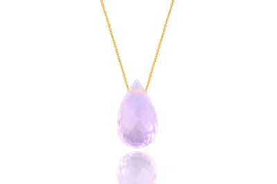 Naszyjnik Brazi Druse Jewelry z różowego kwarcu, kształt kropli.