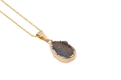 Naszyjnik Brazi Druse Jewelry: ciemny agat, złocona oprawa.