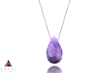 Naszyjnik z ametystem w kształcie kropli na srebrnym łańcuszku, widok od frontu, marka Brazi
