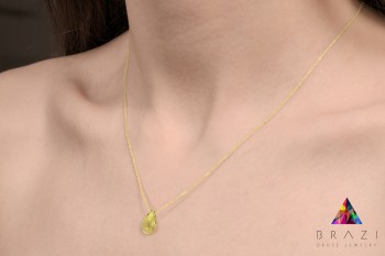 Naszyjnik Brazi Druse Jewelry: Kwarc Lemon, kropla, złoty łańcuszek.