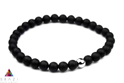 Męska bransoletka Brazi Druse Jewelry z matowego turmalinu i hematytu.