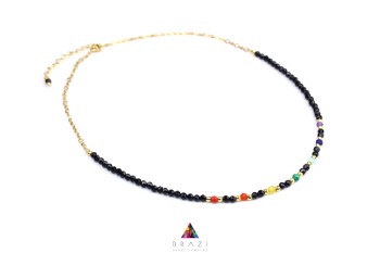 Naszyjnik z naturalnym turmalinem i złotym łańcuszkiem z zapięciem na karabińczyk, marka Brazi