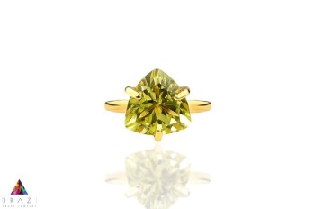 Pierścionek Brazi Druse Jewelry z kwarcem cytrynowym, trylion, złoto 585.