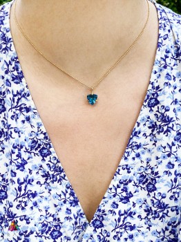 Naszyjnik Brazi Druse Jewelry z niebieskim topazem London Blue, 4 ct, trylion, oprawa złota 585.