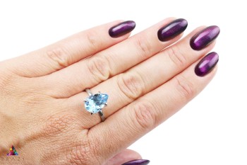 Srebrny pierścionek z naturalnym topazem Sky Blue w kształcie kropli, biżuteria Brazi