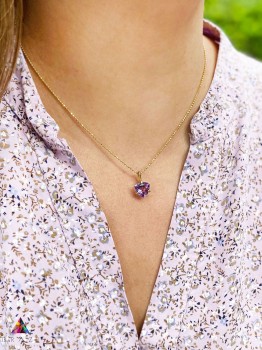 Złoty naszyjnik z fasetowanym ametystem o szlifie trylion na łańcuszku kuleczkowym, marka Brazi