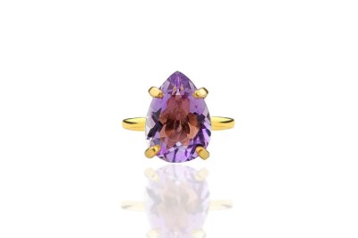 Pierścionek Ametyst 6 ct. Brazi Druse Jewelry, fioletowy, kształt kropli, złota oprawa.