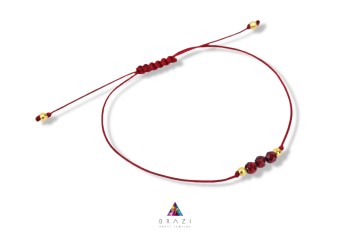 Bransoletka Szczęścia Brazi Druse Jewelry: Granat, czerwona, na sznurku.