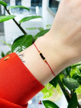 Bransoletka z czarnym turmalinem na nadgarstku, ręcznie wykonana biżuteria z minerałów Brazi