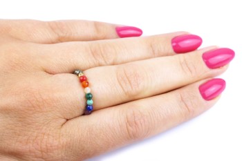 Pierścionek Czakry Piryt - kolorowy, z kamieni naturalnych.