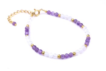 Bransoletka z fasetowanym ametystem i kamieniem księżycowym ze złotym zapięciem, marka Brazi.