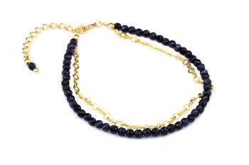 Bransoletka z fasetowanych kamieni Noc Kairu i złotego łańcuszka z zapięciem na karabińczyk, biżuteria Brazi.