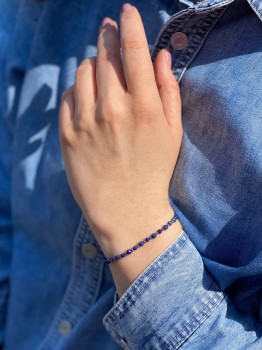 Bransoletka z naturalnego lapis lazuli i pirytu na nadgarstku, ręcznie wykonana biżuteria Brazi