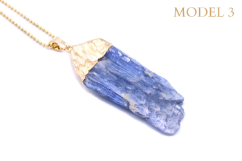 Naszyjnik Brazi Druse, surowy kyanit, złocona oprawa, niebieski.