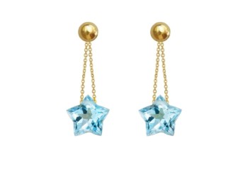 Kolczyki z błękitnym topazem sky blue w kształcie fasetowanych gwiazd na pozłacanych łańcuszkach, biżuteria Brazi