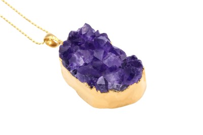 Naszyjnik Brazi Druse Jewelry z ametystu, duża szczotka, złocona oprawa.