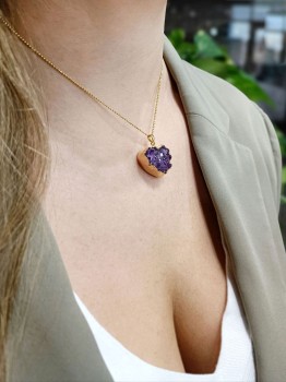 Naszyjnik Brazi Druse Jewelry: ametyst, serce, złocony.