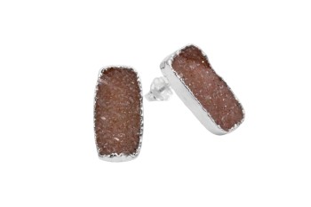 Kolczyki z naturalnym agatem o strukturze druzy w prostokątnej oprawie ze srebra, biżuteria Brazi