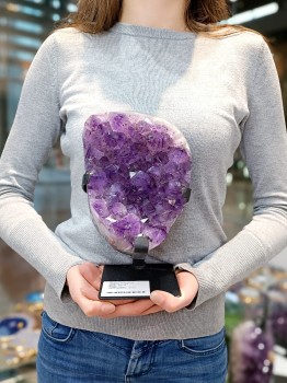 Dekoracyjna szczotka ametystu na metalowej podstawce, naturalny kamień z Brazylii marki Brazi