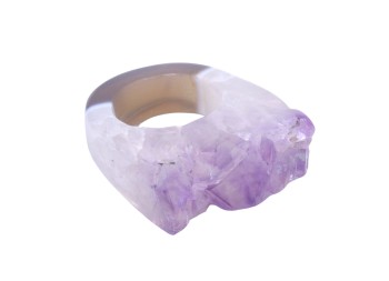 Pierścionek z naturalnego agatu z surową druzą ametystu, ręcznie wykonana biżuteria Brazi.