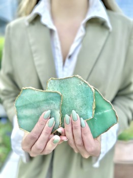 Podstawki Brazi Druse z awenturynu, złocone, miętowe.
