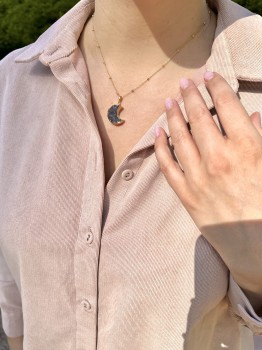 Naszyjnik Brazi Druse Jewelry: ametyst, księżyc, złocony.