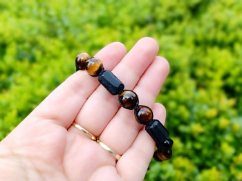 Męska bransoletka Brazi Druse: Tygrysie Oko i Turmalin, sznurek, kamienie naturalne.