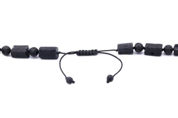 Zapięcie męskiego naszyjnika z czarnym turmalinem i lawą wulkaniczną, biżuteria Brazi.