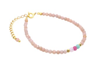 Bransoletka z brzoskwiniowych kamieni naturalnych ze złotym zapięciem typu karabińczyk, biżuteria marki Brazi