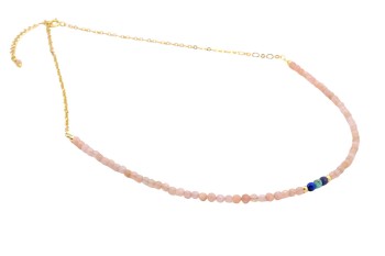 Złoty naszyjnik z różowymi koralikami oraz niebieskimi i zielonymi kamieniami naturalnymi, biżuteria Brazi