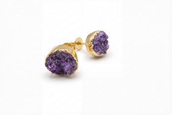 Srebrne złocone kolczyki z okrągłą druzą naturalnego ametystu, biżuteria Brazi.