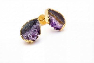 Kolczyki sztyfty z naturalnego ametystu w formie plastra kropli, srebrna oprawa, biżuteria Brazi.