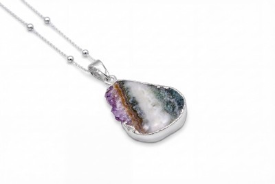 Naszyjnik z naturalnym ametystem w formie plastra kropli w oprawie ze srebra, biżuteria Brazi