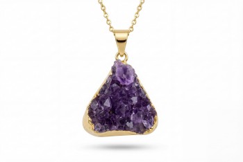 Naszyjnik z fioletową szczotką ametystu i złoconą zawieszką na klasycznym łańcuszku, marka Brazi