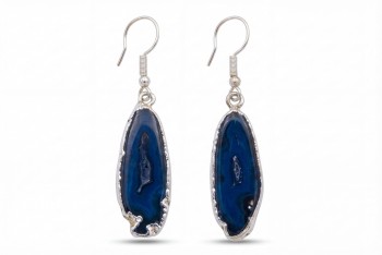 Para kolczyków z naturalnym agatem w formie plastra, srebrna oprawa, marka Brazi