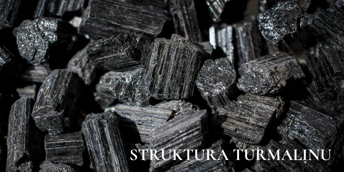 Struktura czarnego turmalinu